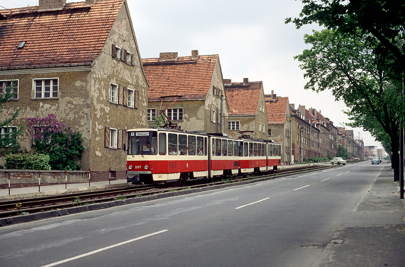 FrÃ¼hling 1989 an der Leipziger StraÃŸe